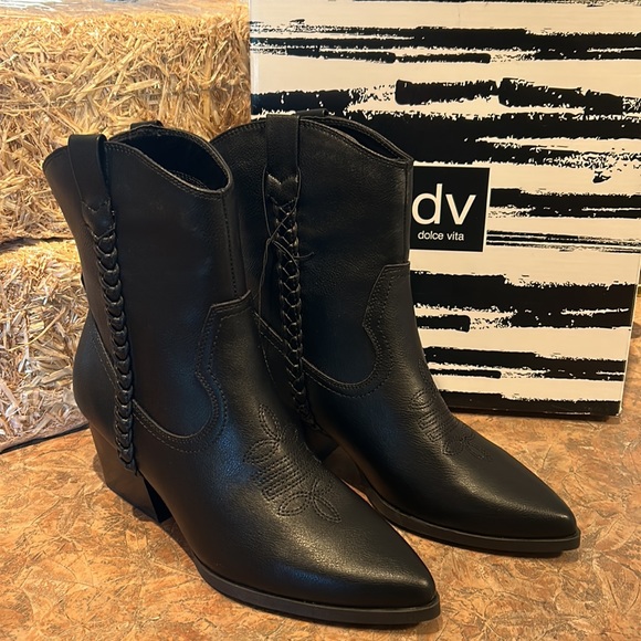 Dolce Vita Kellar black heeled boots - Picture 11 of 11